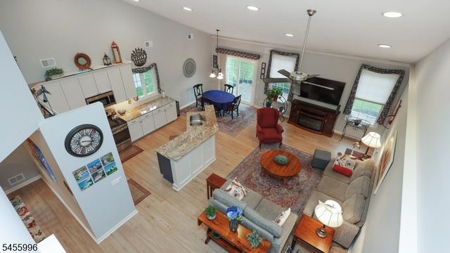 5 Constitution Way, Franklin Twp., NJ 08873