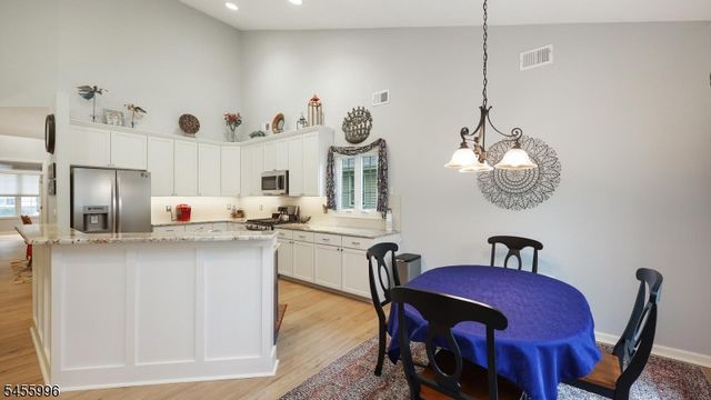 5 Constitution Way, Franklin Twp., NJ 08873