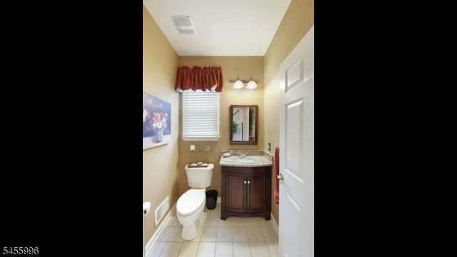 5 Constitution Way, Franklin Twp., NJ 08873