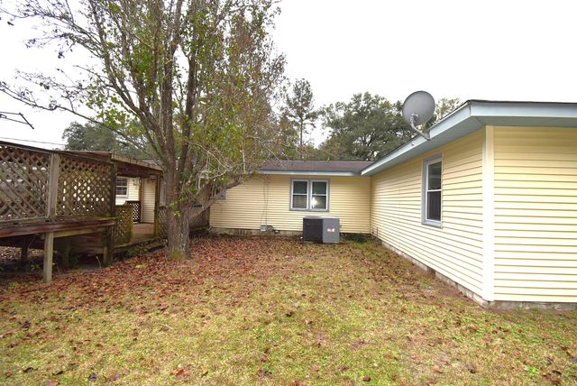 220 Fender Street, Walterboro, SC 29488