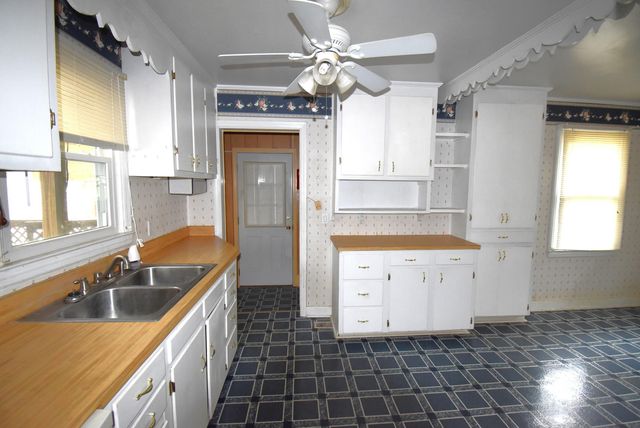 220 Fender Street, Walterboro, SC 29488