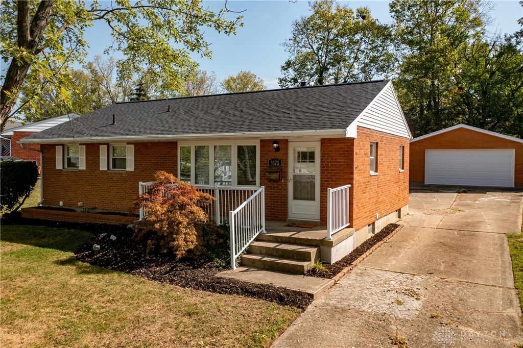1678 Carolyn Drive, Miamisburg, OH 45342
