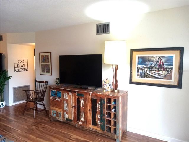 2041 AUSTRALIA WAY W 25, Clearwater, FL 33763
