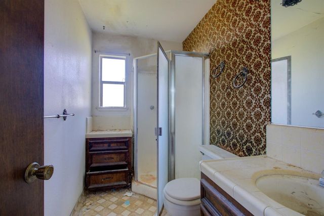 1712 Wellsford Rd, Modesto, CA 95357