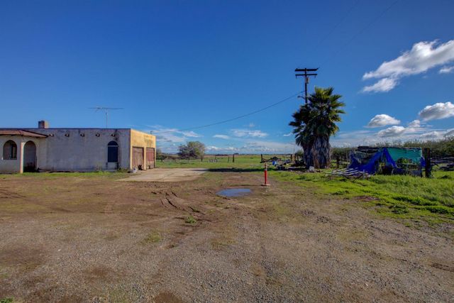1712 Wellsford Rd, Modesto, CA 95357