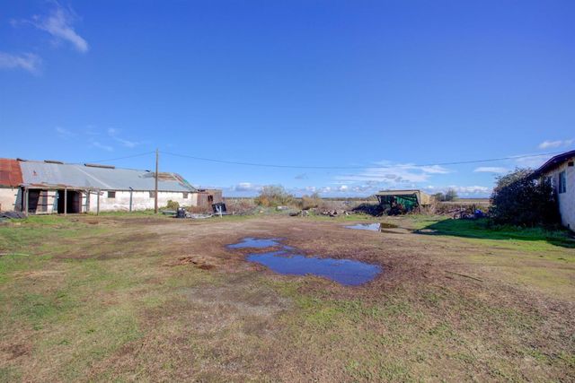 1712 Wellsford Rd, Modesto, CA 95357