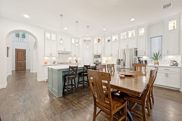 321 Park Hill Lane, Grapevine, TX 76051