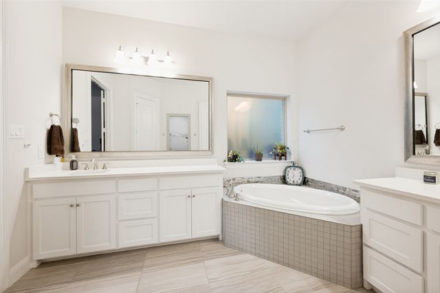 321 Park Hill Lane, Grapevine, TX 76051