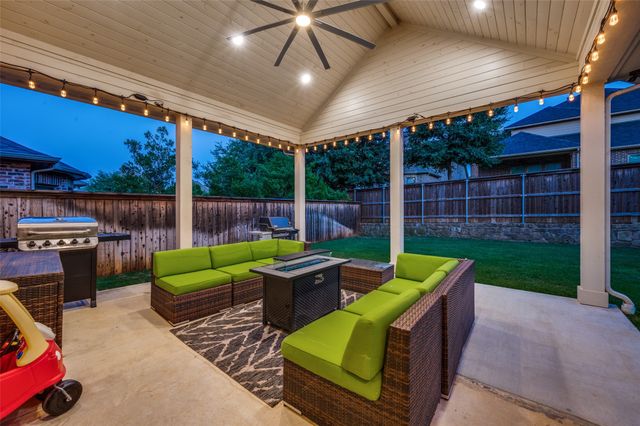321 Park Hill Lane, Grapevine, TX 76051