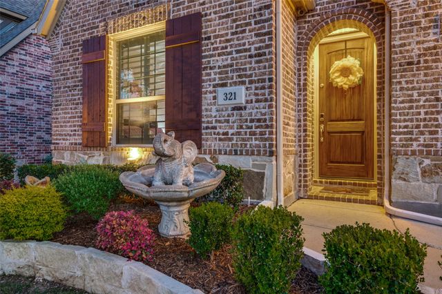 321 Park Hill Lane, Grapevine, TX 76051