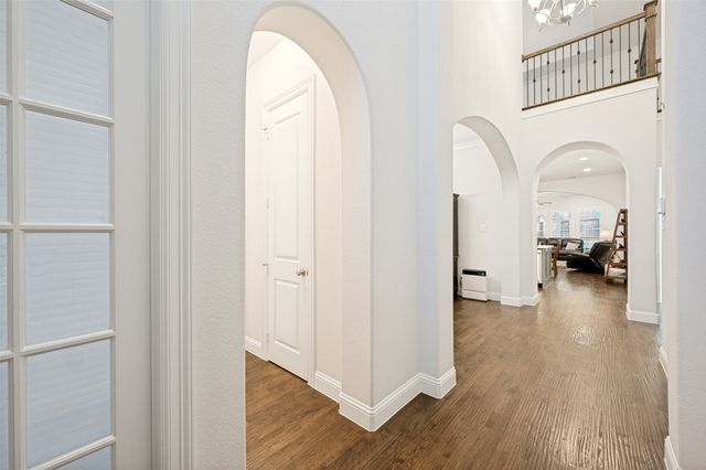 321 Park Hill Lane, Grapevine, TX 76051