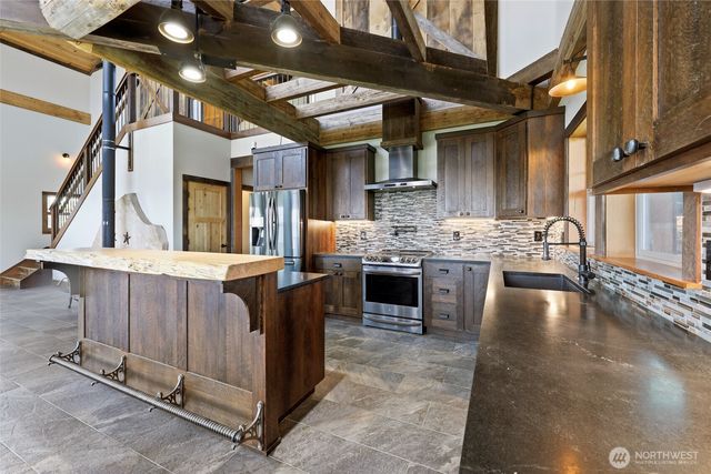 161 NE Belfair View Road, Belfair, WA 98528