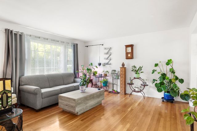 2 Ashland Street, Holliston, MA 01746
