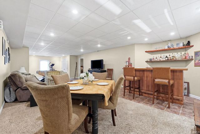 3232 Rivulet Run, Fort Wayne, IN 46818