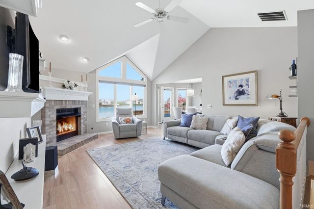 3232 Rivulet Run, Fort Wayne, IN 46818