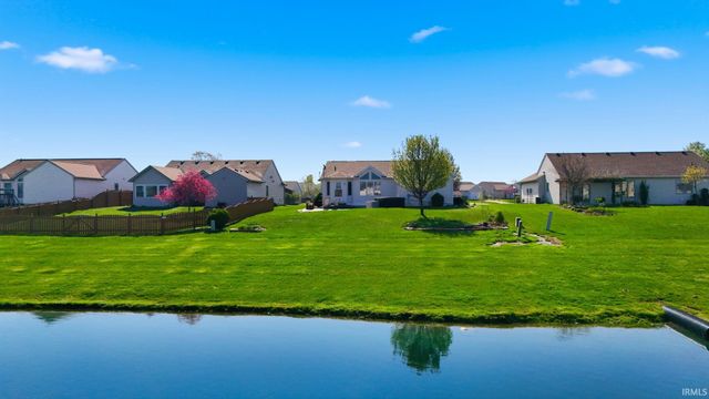 3232 Rivulet Run, Fort Wayne, IN 46818