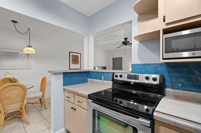 2170 NE 51st Court A21, Fort Lauderdale, FL 33308