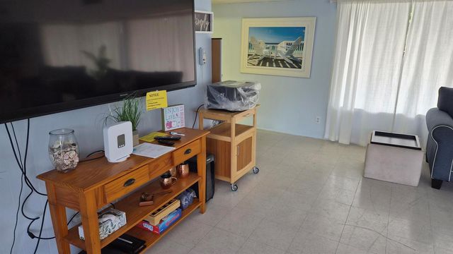 2170 NE 51st Court A21, Fort Lauderdale, FL 33308