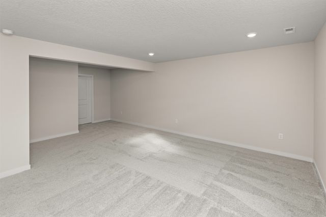 16542 Bentwood Drive, Urbandale, IA 50323