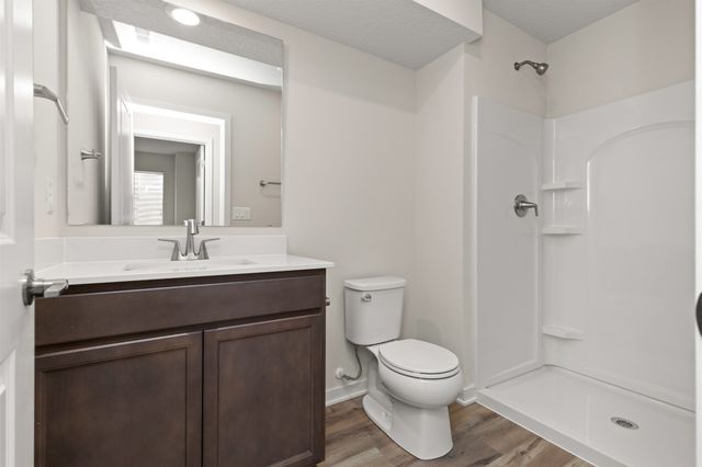 16542 Bentwood Drive, Urbandale, IA 50323