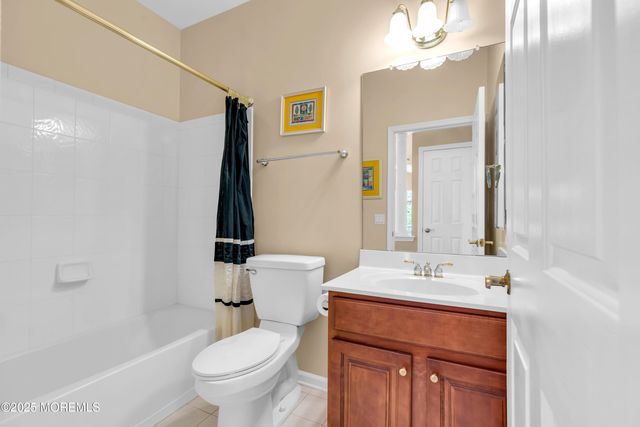 4 Bomar Court, Manchester, NJ 08759