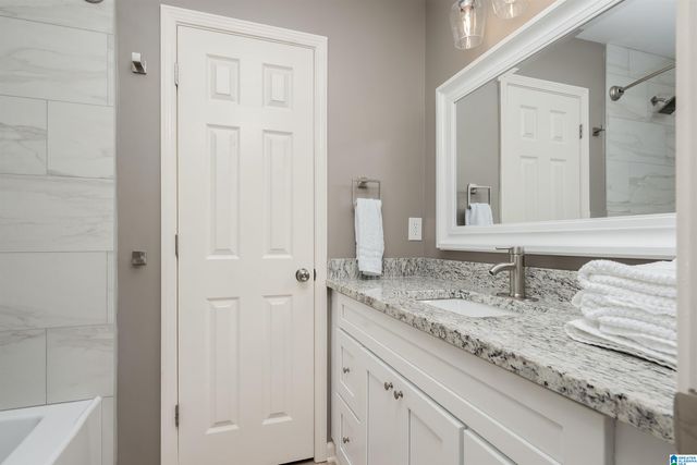 5706 SHENANDOAH DRIVE, Northport, AL 35473