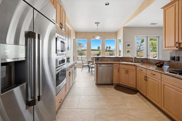 73198 Loma Vista Lane, Palm Desert, CA 92260