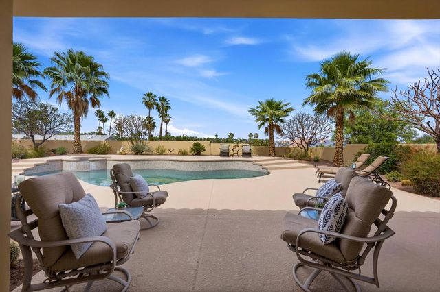 73198 Loma Vista Lane, Palm Desert, CA 92260