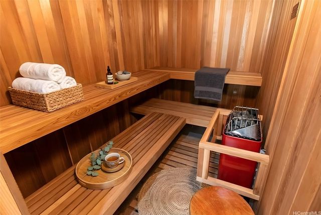 235 Portlock Road, Honolulu, HI 96825