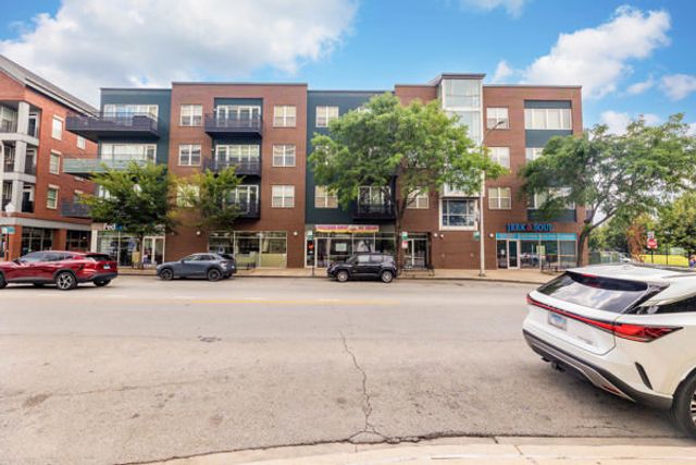 17 W 35th Street 304, Chicago, IL 60616