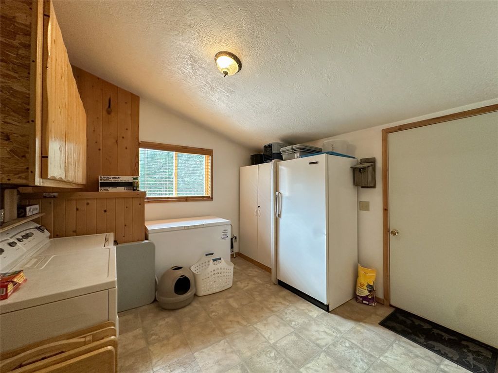 Image 21 of property listing at 32 Whitepine Creek Road, Trout Creek, MT 59874