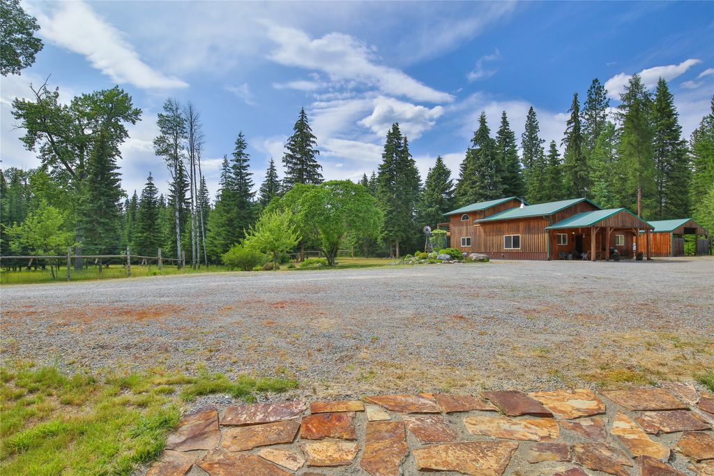Image 4 of property listing at 32 Whitepine Creek Road, Trout Creek, MT 59874