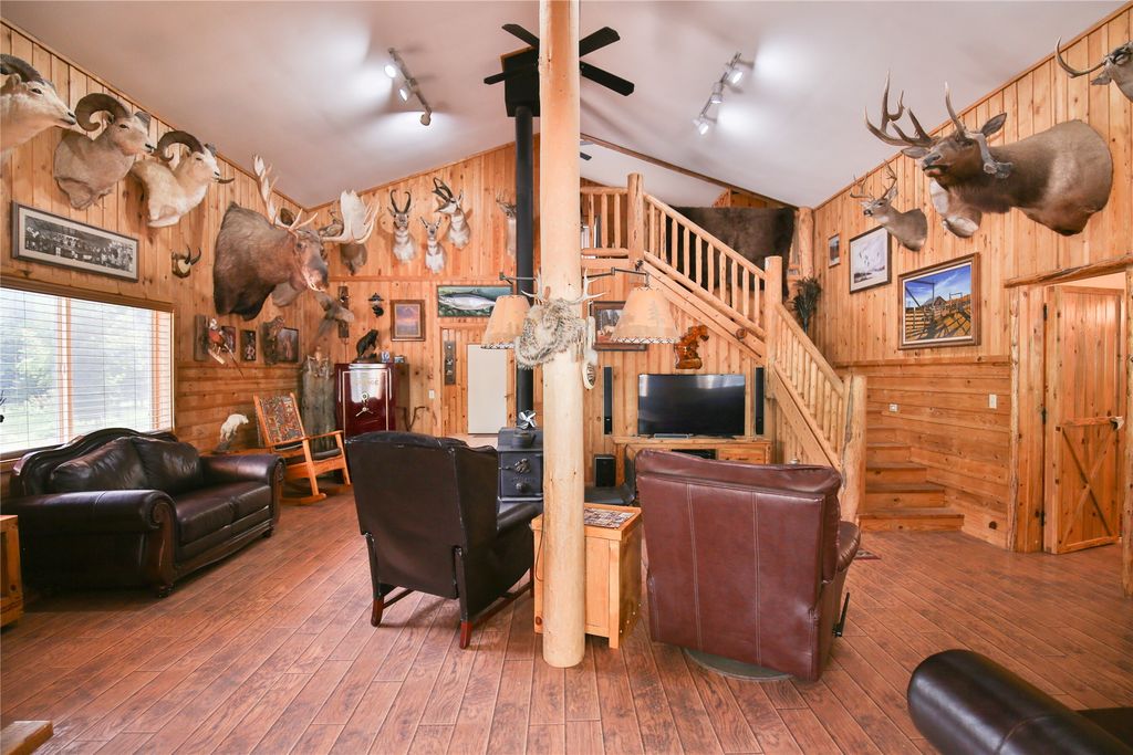 Image 9 of property listing at 32 Whitepine Creek Road, Trout Creek, MT 59874