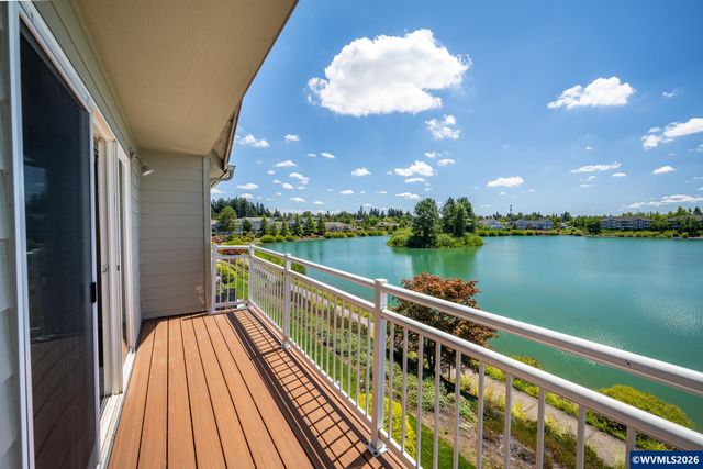 348 Crystal Springs Ln N, Keizer, OR 97303