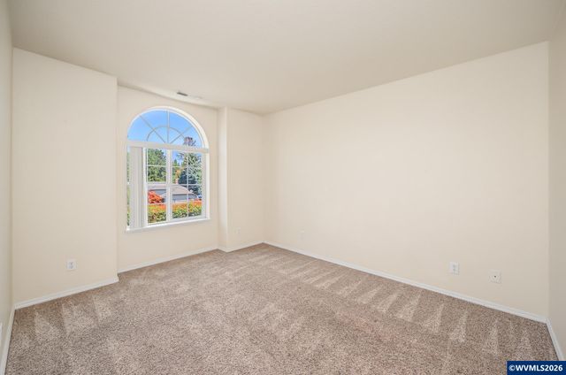348 Crystal Springs Ln N, Keizer, OR 97303