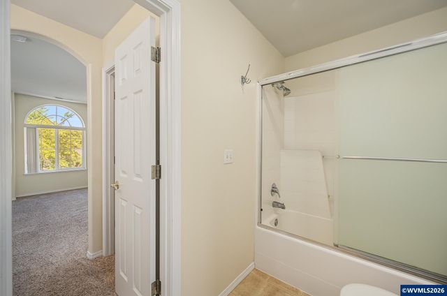 348 Crystal Springs Ln N, Keizer, OR 97303