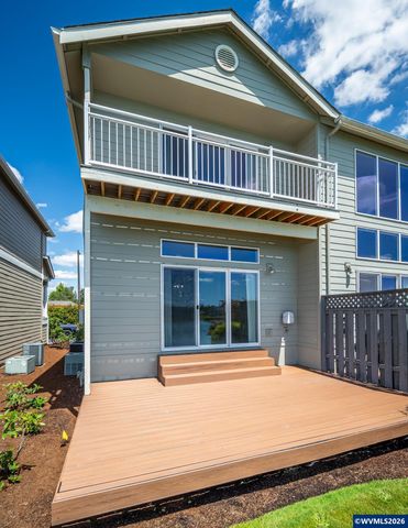 348 Crystal Springs Ln N, Keizer, OR 97303