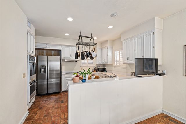 3 Royal Terrace Court, Dallas, TX 75225