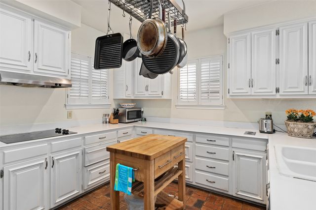 3 Royal Terrace Court, Dallas, TX 75225