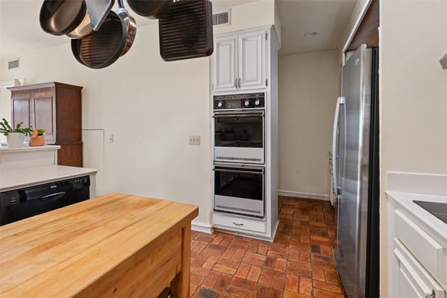 3 Royal Terrace Court, Dallas, TX 75225