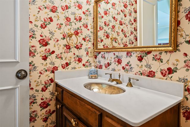 3 Royal Terrace Court, Dallas, TX 75225