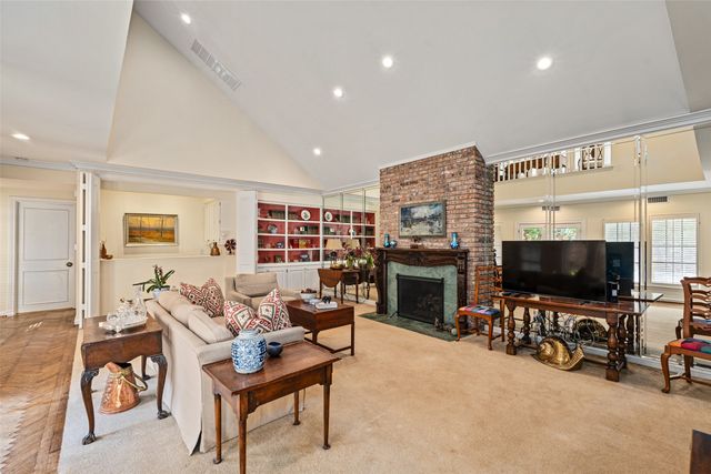 3 Royal Terrace Court, Dallas, TX 75225