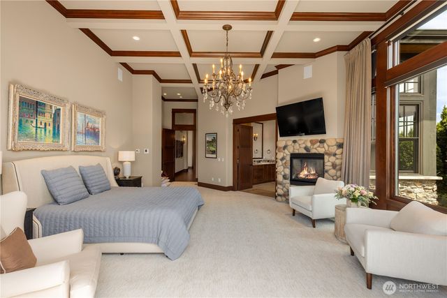 36207 SE Saint Andrews Lane, Snoqualmie, WA 98065