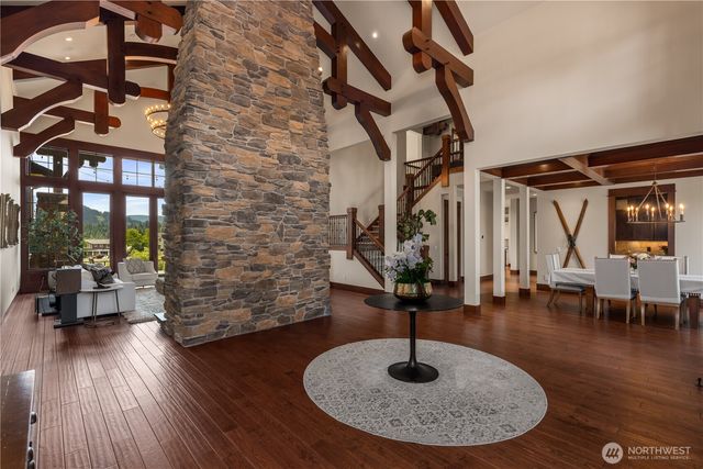 36207 SE Saint Andrews Lane, Snoqualmie, WA 98065