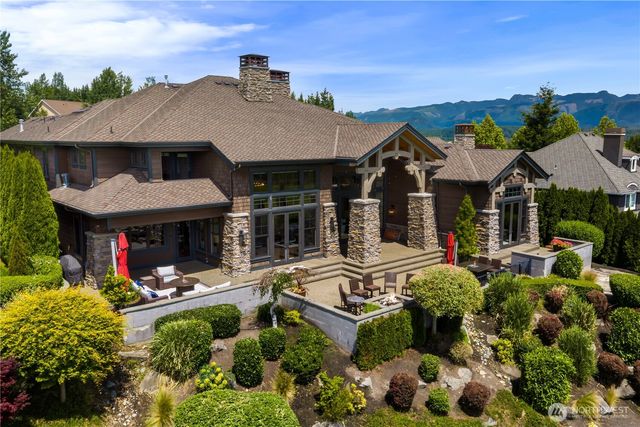 36207 SE Saint Andrews Lane, Snoqualmie, WA 98065