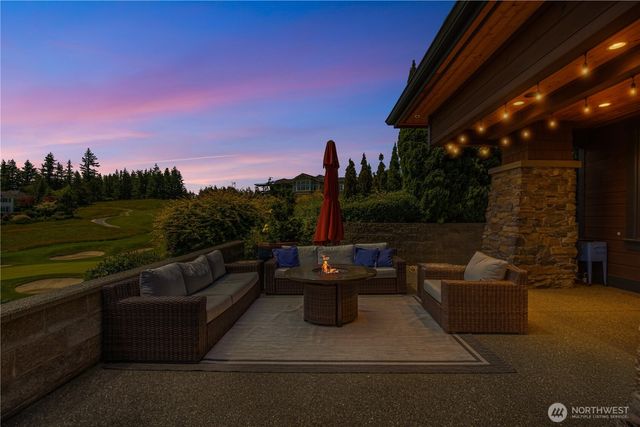 36207 SE Saint Andrews Lane, Snoqualmie, WA 98065