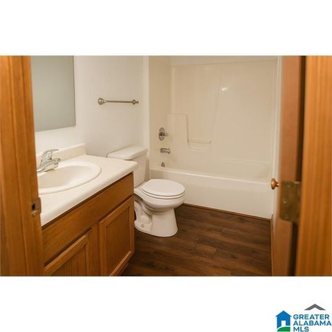 611 CENTER WAY S, Birmingham, AL 35205