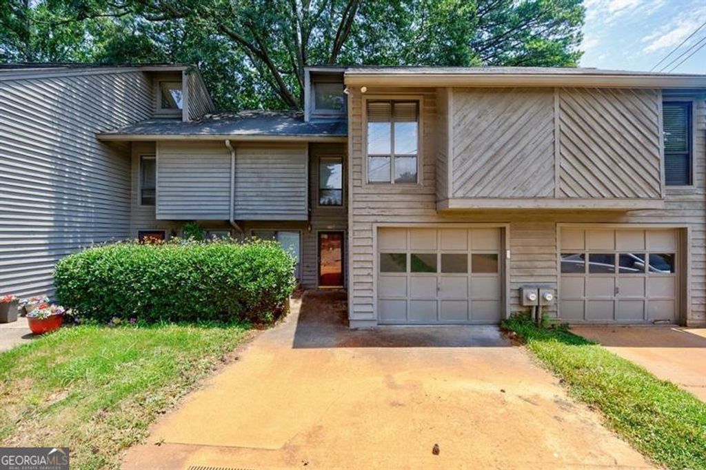 1002 Creatwood Circle SE, Smyrna, GA 30080 — exterior