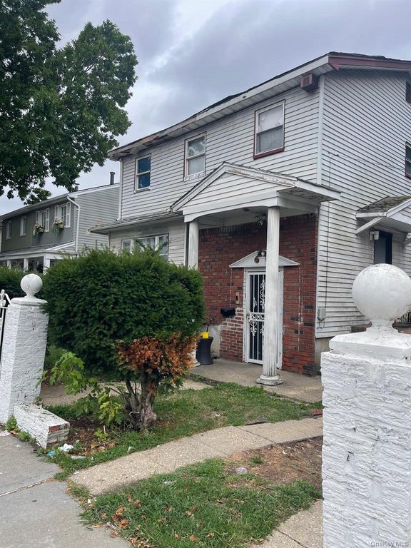 117-04 vanwyck, South Ozone Park, NY 11420 — exterior