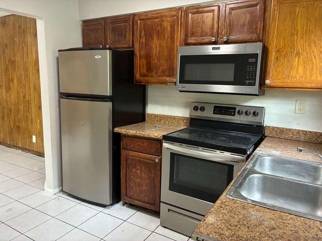 1329 NW 8th Avenue A, Fort Lauderdale, FL 33311